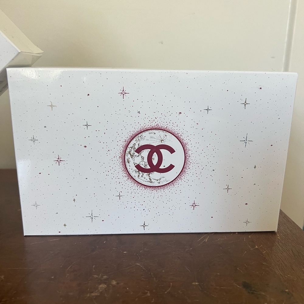 Chanel White and Red Box 8 x 5 inches